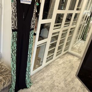 Bcbs maxazria sleeveless long dress